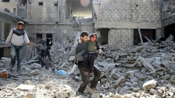 Al menos 500 personas murieron por los bombardeos en la última semana. Muchos de ellos eran niños