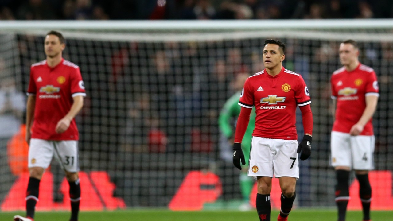 Resultado de imagen para alexis sanchez molesto