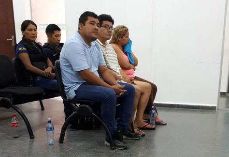 Las tres personas en su audiencia cautelar en la capital cruceña