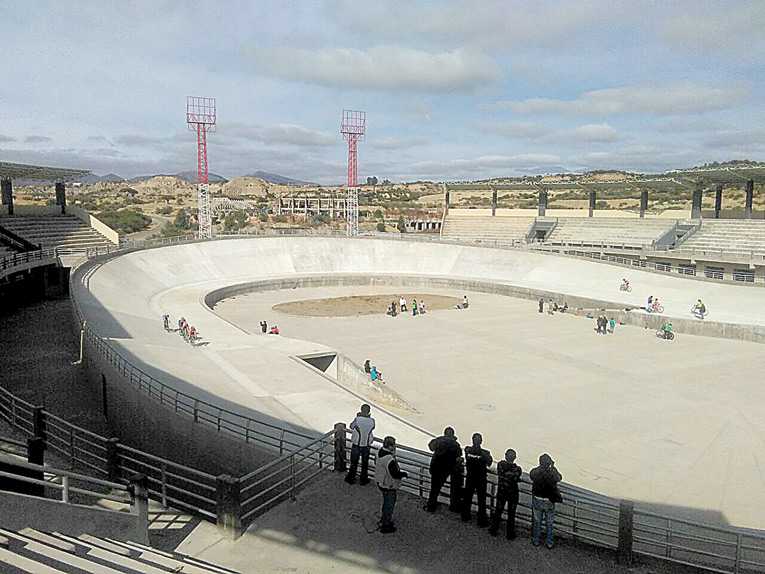 VISTA DEL VELÓDROMO, ANTES DE SU CONCLUSIÓN.