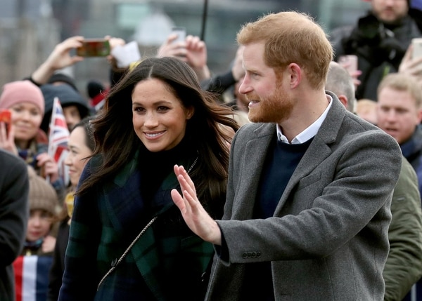 El príncipe Harry y Meghan Markle están agradecidos por todos los mensajes y buenos augurios que han recibido del público en general, dijo un vocero del Palacio de Kensington (REUTERS/Andrew Milligan/Pool)