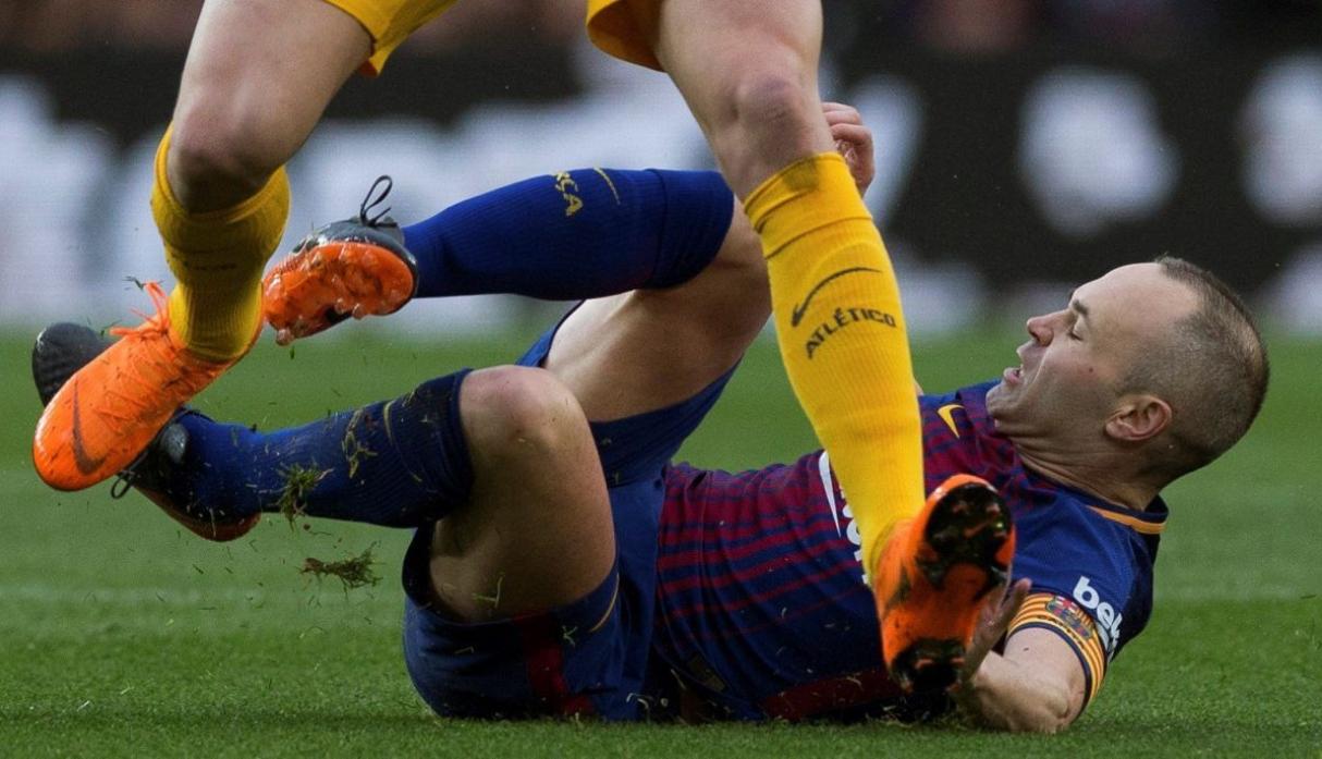 Resultado de imagen para andres iniesta lesion