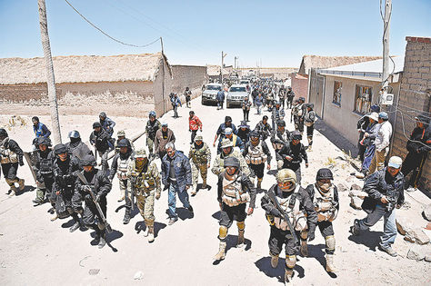 Operativo. Una intervención militar contra el contrabando, en la región fronteriza de Sabaya (Oruro), en 2016. 