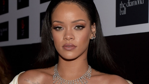 Rihanna criticó en su cuenta de Instagram que el anuncio llegara a ver la luz en Snapchat. “Me gustaría llamarlo ignorancia, ¡pero sé que no sois tan tontos!”, dijo la artista
