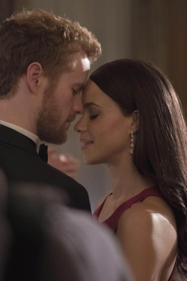 El actor Murray Fraser y la actriz Parisa Fitz-Henley imterpretarán al príncipe Harry y Meghan Markle en la película biográfica del canal Lifetime
