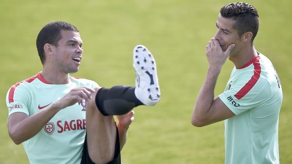 Pepe aún no está confirmado como pieza de la defensa de Portugal para el Mundial de Rusia 2018 (AFP)