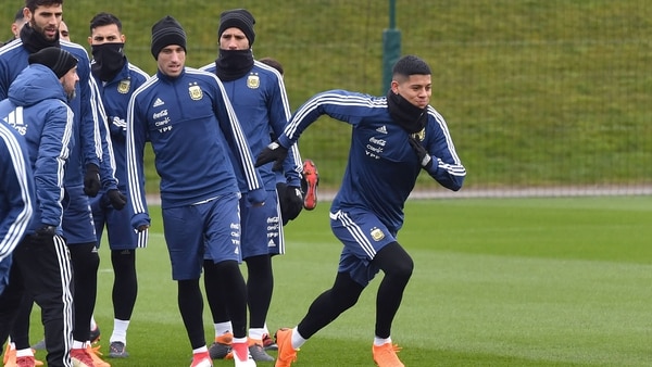 Sampaoli dio las primeras pistas del equipo que podría jugar contra Italia (AFP)