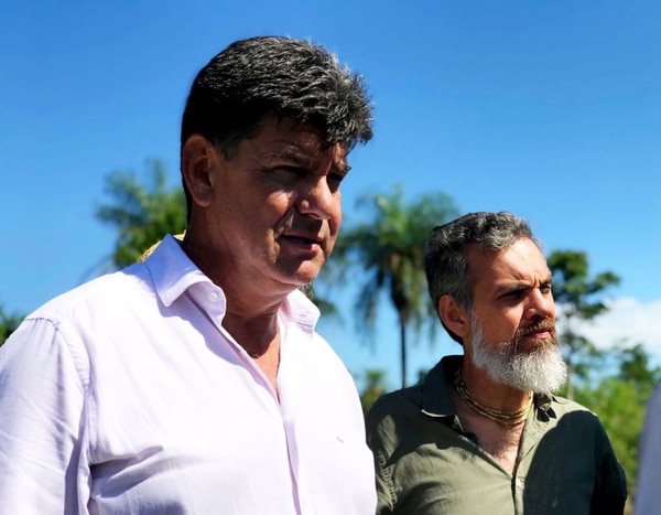 El candidato a presidente por la Alianza Ganar, Efrain Alegre, junto a su compañero de fórmula, Leo Rubin