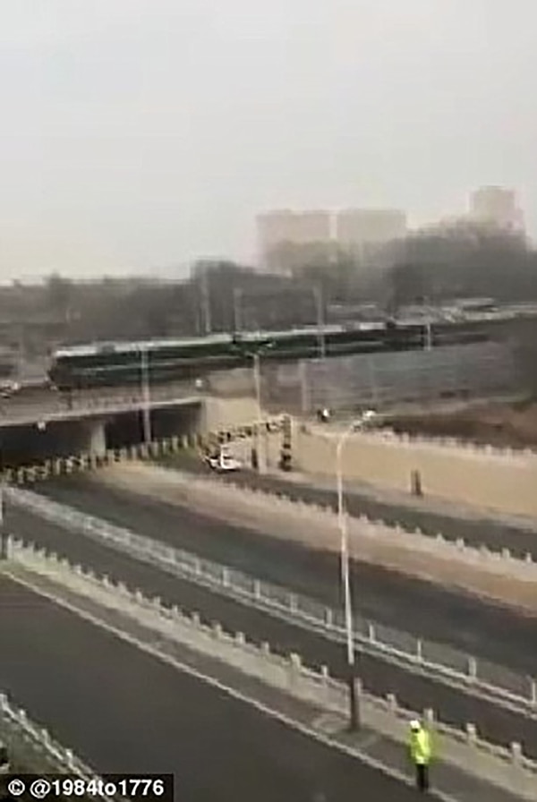 El tren verde oliva de Corea del Norte en China