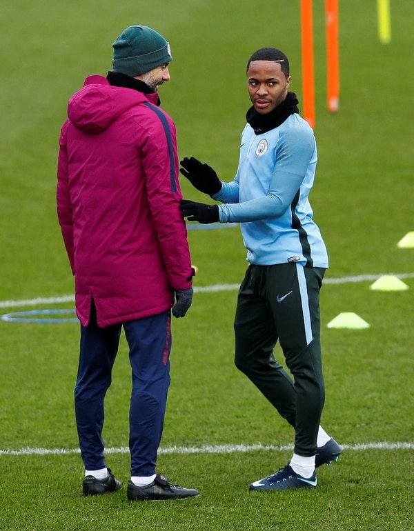 Guardiola considera pieza clave a Sterling en el City (Reuters/Jason Cairnduff)