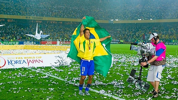 Ronaldinho habló de la fiesta del plantel de Brasil tras salir campeón del Mundo (Alain Gadoffre / Onze / Icon Sport )