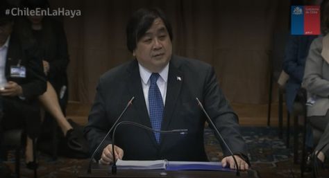 El abogado Harold Koh durante la réplica oral de Chile en el Palacio de la Paz, en La Haya. Foto: @Minrel_Chile