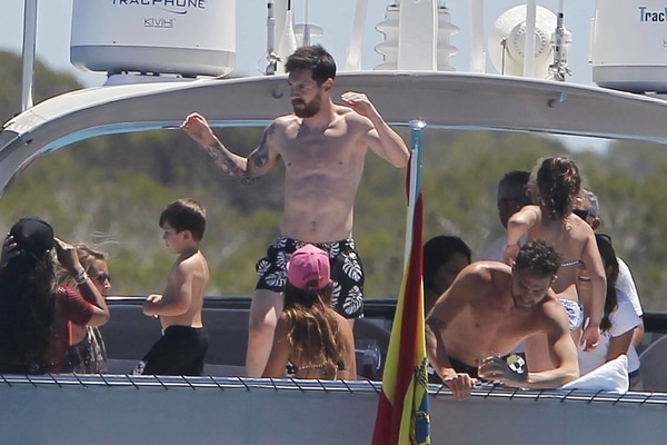 Messi durante sus últimas vacaciones en Ibiza (Grosby Group)