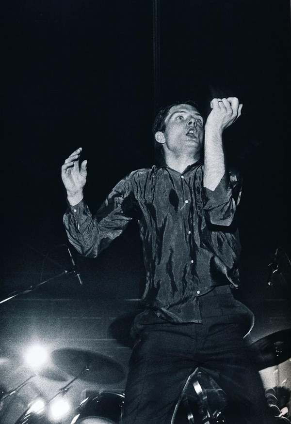 Ian Curtis se suicidó en 1980 (Kevin Cummings, 1979)