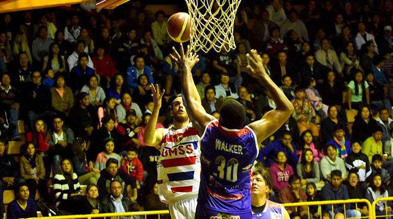 El clásico valluno entre San Simón y La Salle-Olympic, en el Torneo 2017. | Carlos López