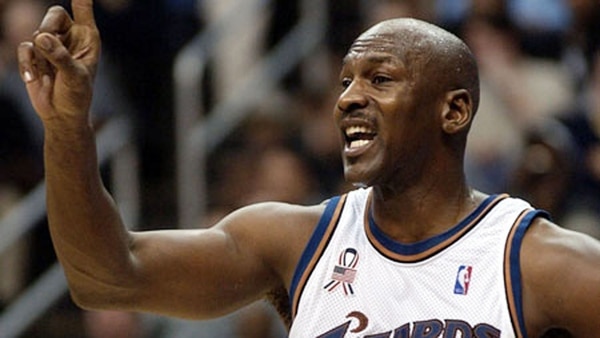 Con la casaca de Washington, con la que jugó hasta los 40 años (AP)