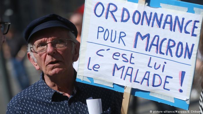 Frankreich Lille Anti Macron Proteste (picture-alliance/Maxppp/B. Chibane)