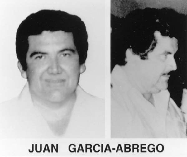 Esta fue la foto que difundió el FBI al incluirlo en su lista de los 10 delincuentes más buscados, en 1995. (FBI)