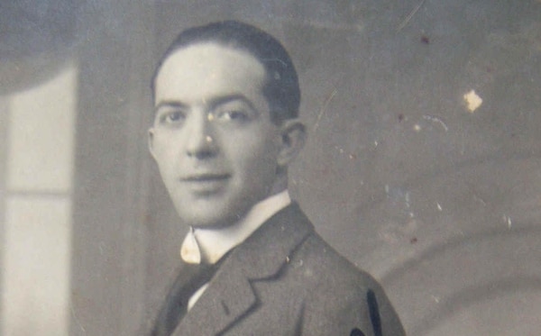 Vicent Clavel Andrés, el padre del “día del libro”