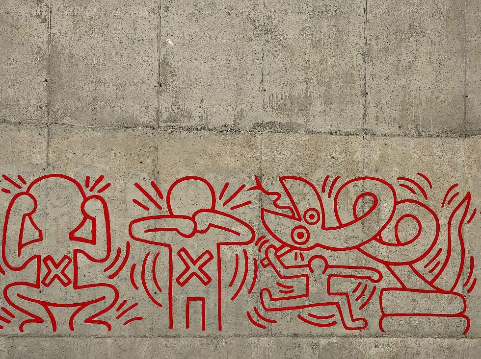 Keith Haring pintó su mural 