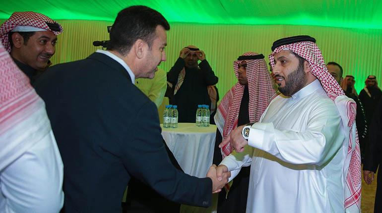 Baldivieso con representantes de Palestina. | Foto archivo | twitter.com