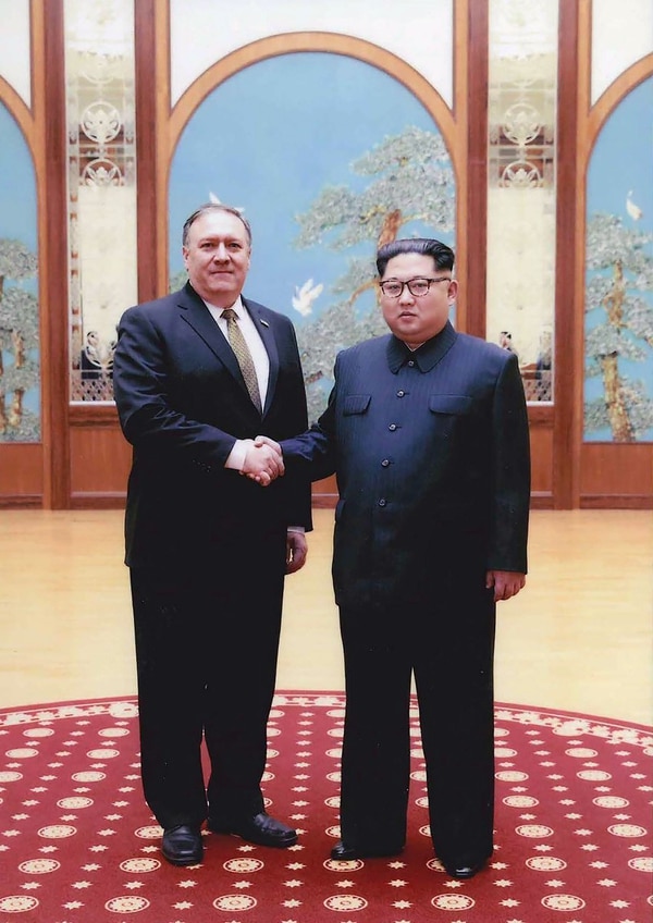 En la pasada Semana Santa, Mike Pompeo, que aún no era secretario de Estado sino que era director de la CIA, se reunió con el dictador norcoreano Kim Jong-un