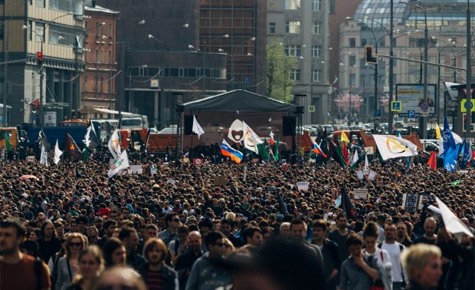 Protestan miles en Rusia contra el bloqueo de Telegram
