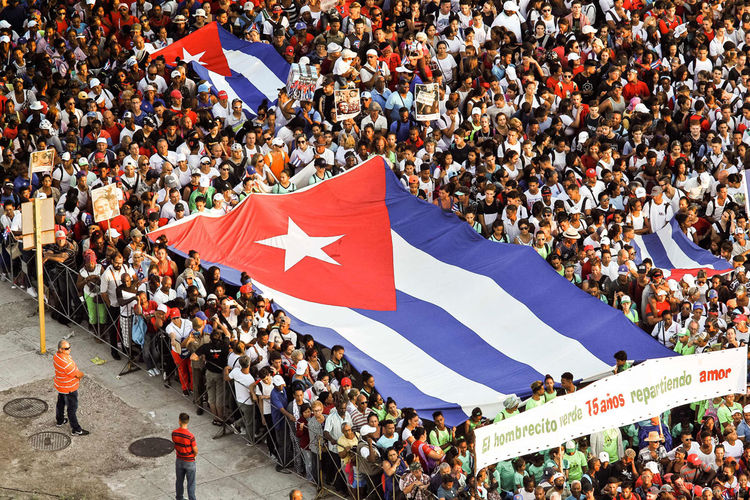 Cuba consagra su desfile del 1 de mayo a DíazCanel y Raúl Castro eju.tv