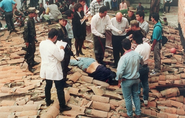 A las 3.18 de jueves 2 de diciembre de 1993, el capo del Cartel de Medellín cayó muerto en un tejado del barrio Los Olivos