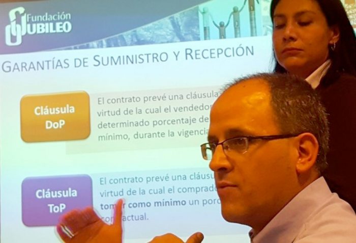 RAÚL VELÁSQUEZ, ESPECIALISTA PETROLERO DE LA FUNDACIÓN JUBILEO.