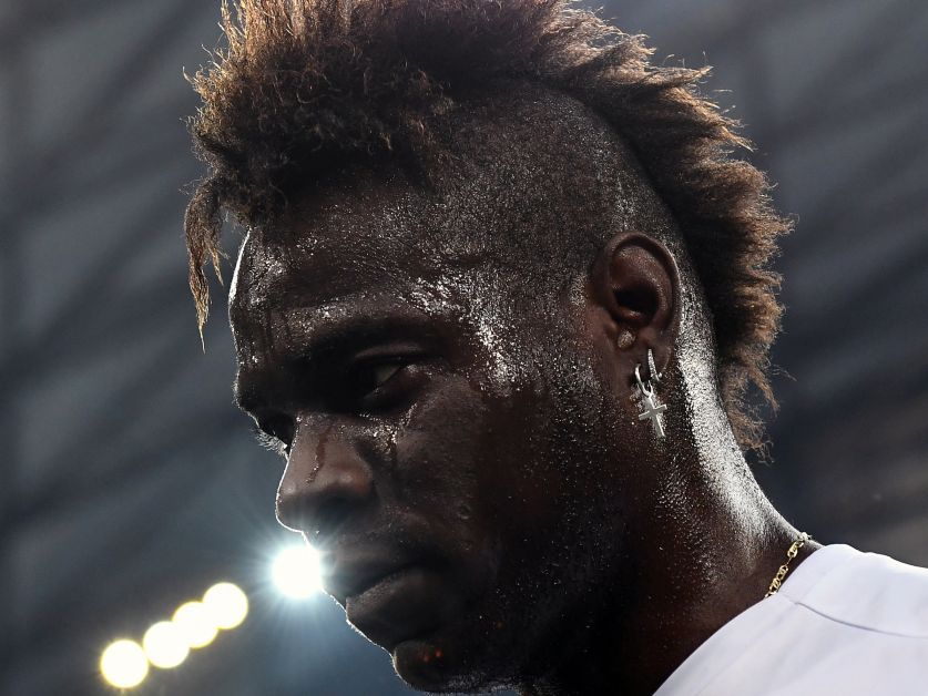Mario Balotelli se mete en problemas por usar una cita de Pablo Escobar