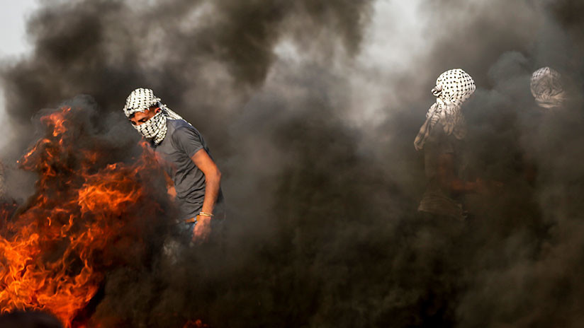 VIDEO: Un palestino de Gaza se prende fuego en protesta por impago de su salario