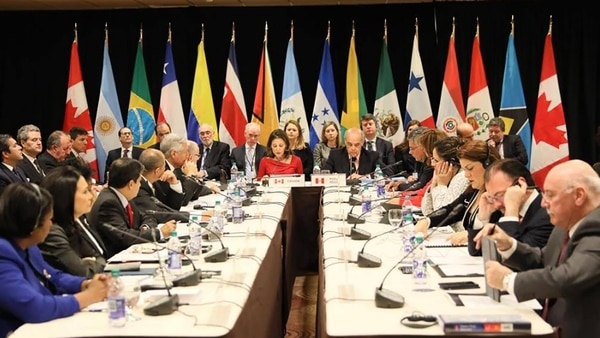 Representantes diplomáticos del Grupo de Lima (foto: @enpaiszeta)