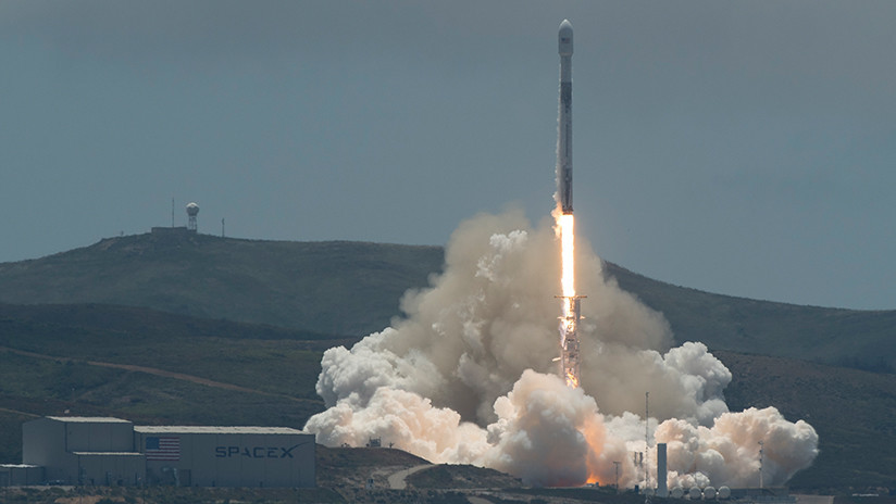VIDEO: El Falcon 9 despega con siete satélites a bordo