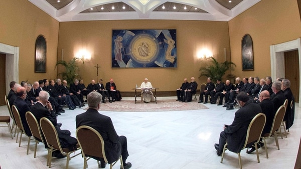 El papa Francisco reunido con los obispos chilenos (EFE)
