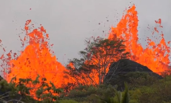 La lava traspasó una planta geotérmica