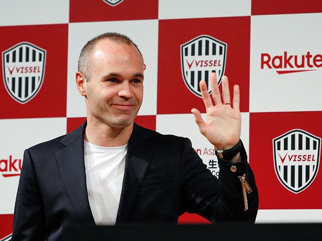 Inista fue presentado en el Vissel Kobe y saludÃ³ en japonÃ©s