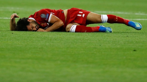 Salah sufrió una lesión ligamentaria en el hombro (Rruters)