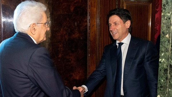 Mattarella le había encargado a Conte formar Gobierno en Italia (Reuters)
