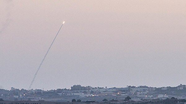 Cohetes disparado desde Gaza hacia Israel (NurPhoto/Corbis via Getty Images/archivo)