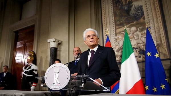 El presidente italiano Sergio Mattarella ofrece una conferencia de prensa en Roma (Reuters)