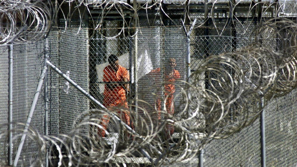 Foto: Presos supuestamente relacionados con Al Qaeda en Guantánamo