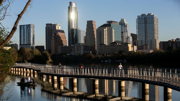 Austin fue la primera ciudad del estado en exigir una licencia por enfermedad pagada, que contó con la aprobación de una ordenanza municipal en febrero de este año, efectiva desde el próximo 1 de octubre