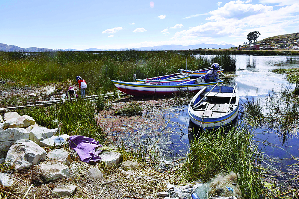 Francia pone los ojos en el Titicaca contra la contaminación