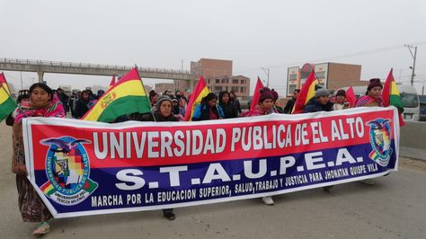 Marcha de la UPEA en El Alto y en camino a la ciudad de La Paz