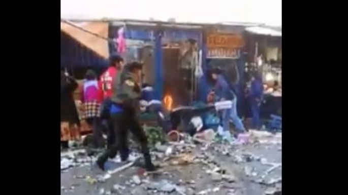 Casetas se incendian en populosa zona de El Alto y deja heridos