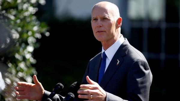 “Desafortunadamente, el gobierno federal ha contado con décadas para arreglar el dique del lago, pero no lo han hecho”, advirtió recientemente el gobernador de Florida