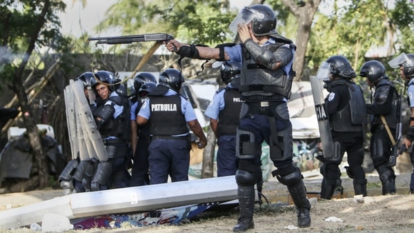 Las protestas contra el Gobierno comenzaron por unas fallidas reformas a la seguridad social y se convirtieron en un reclamo que pide la renuncia del mandatario, tras once años consecutivos en el poder, con acusaciones de abuso y corrupción en su contra