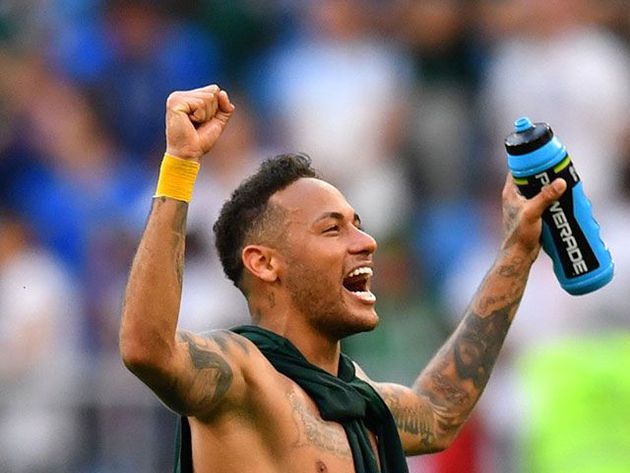 Mientras Messi y Cristiano se fueron, Neymar está en cuartos asegura la prensa brasilena Mientras Messi y Cristiano se fueron, Neymar está en cuartos asegura la prensa brasilena