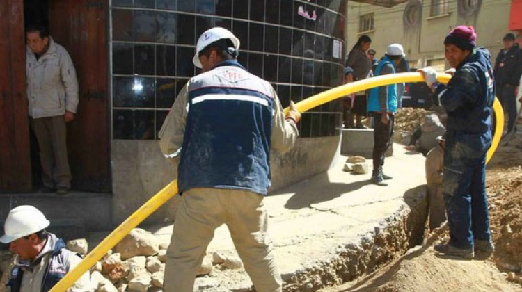 ypfb_gasdomiciliario_trabajadores